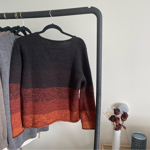 Vintage Ombré Burgundy Orange V-Neck Sweater - Picture 5 of 6